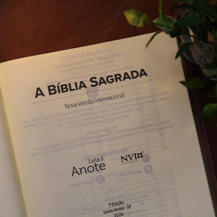 Bíblia Sagrada Leia e Anote Pássaros | NVI | Letra Grande | Capa Luxo Caramelo