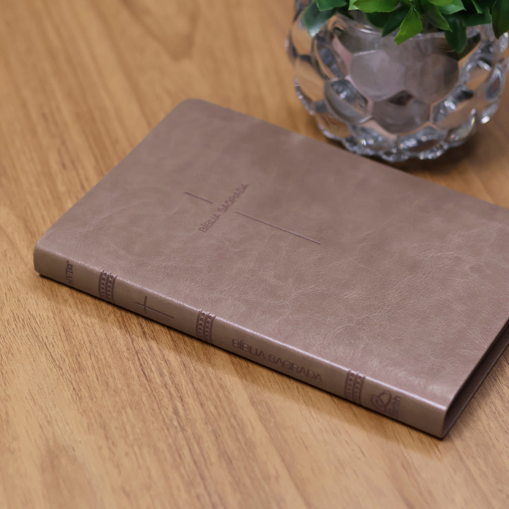 Bíblia Slim NVI | Poder da Cruz | Capa Luxo Fendi