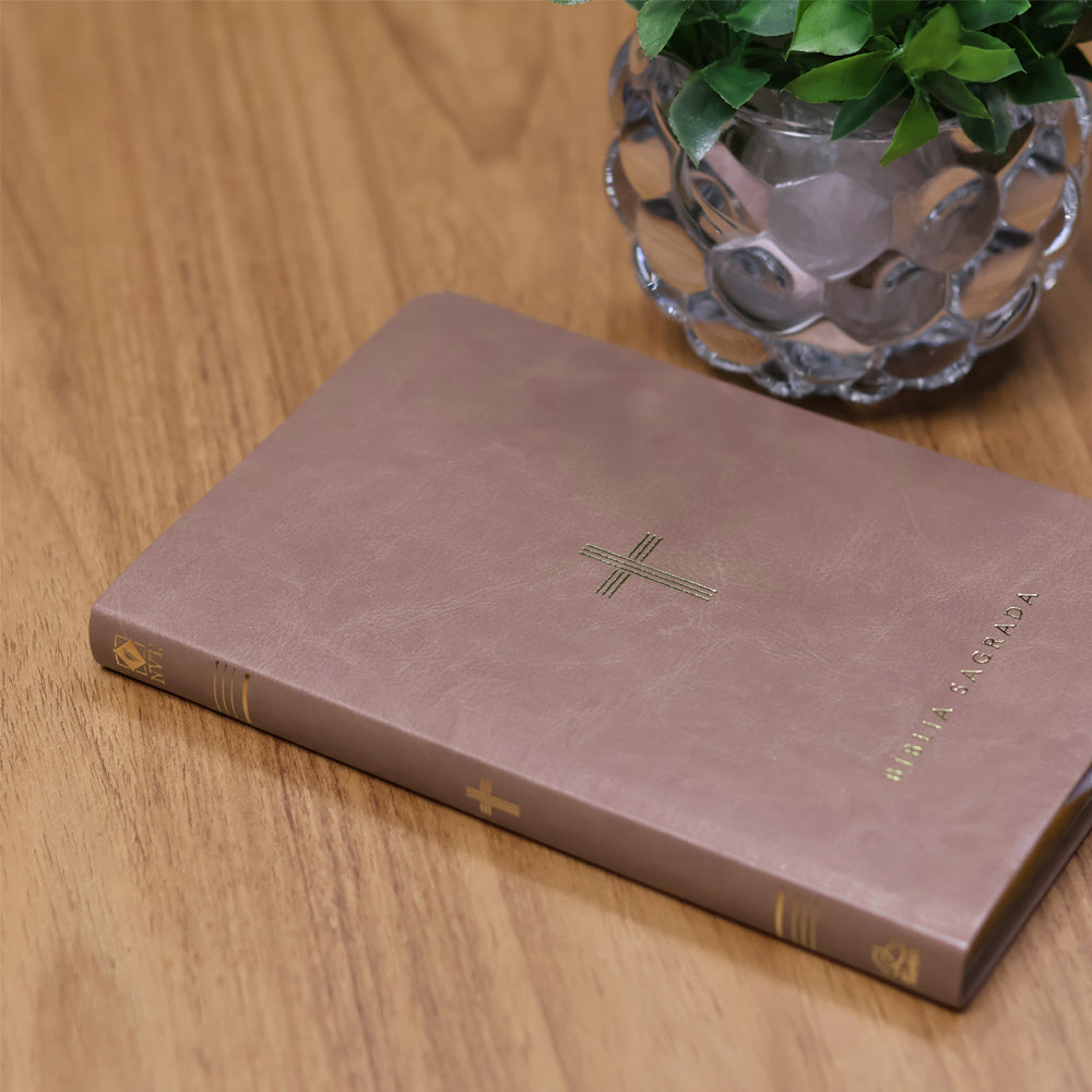Bíblia Slim NVT | Poder da Cruz | Capa Luxo Fendi