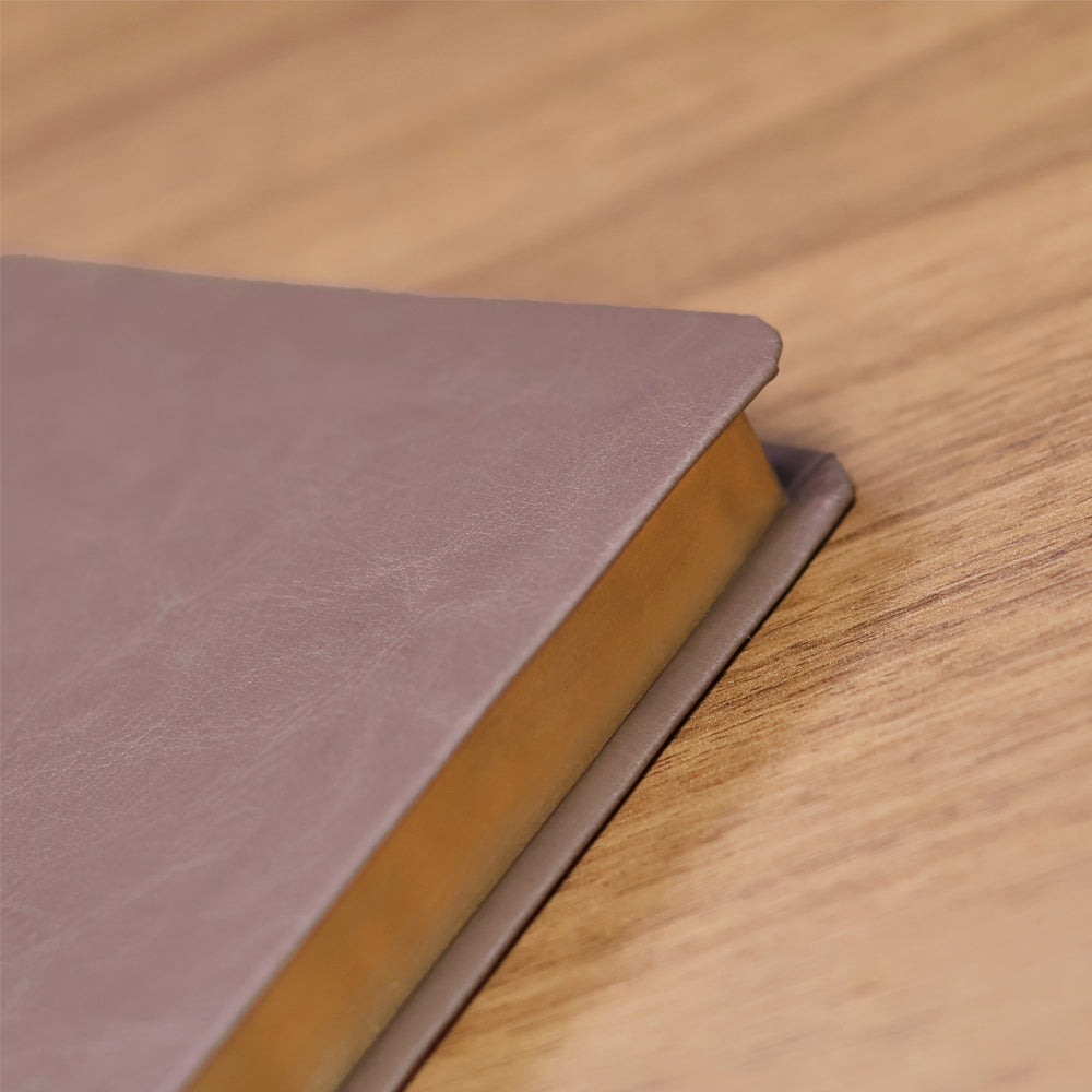 Bíblia Slim NVT | Poder da Cruz | Capa Luxo Fendi