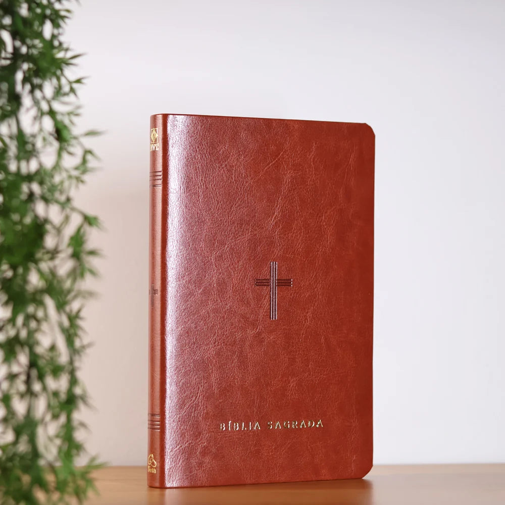 Bíblia Slim NVT | Poder da Cruz | Capa Luxo Marrom